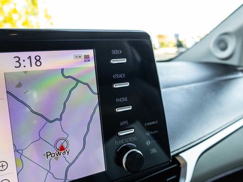 Certified 2024 Toyota Sienna XLE image 39