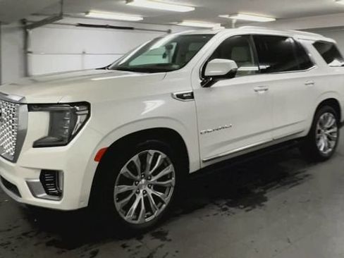 Used 2024 GMC Yukon Denali w/ Denali Reserve Package AWD/4WD image 4