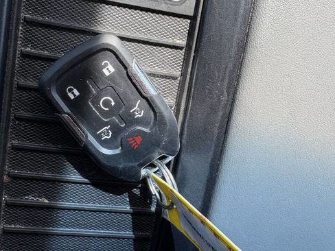 Used 2015 Chevrolet Tahoe LT image 37