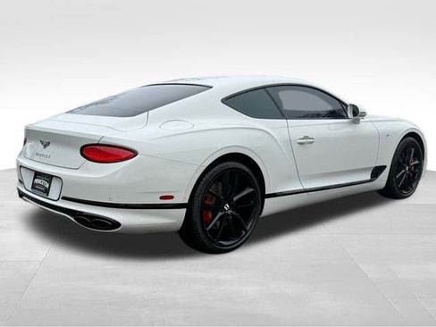 Used 2021 Bentley Continental GT image 7