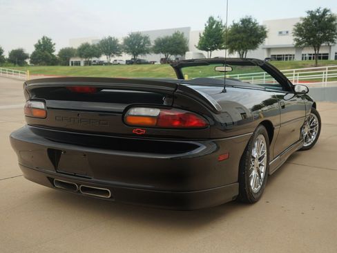 Used 1997 Chevrolet Camaro Z28 w/ Preferred Equipment Group 2 image 16