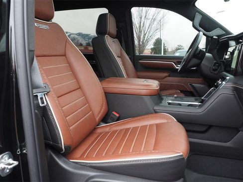 Used 2025 GMC Sierra 3500 Denali Ultimate image 21