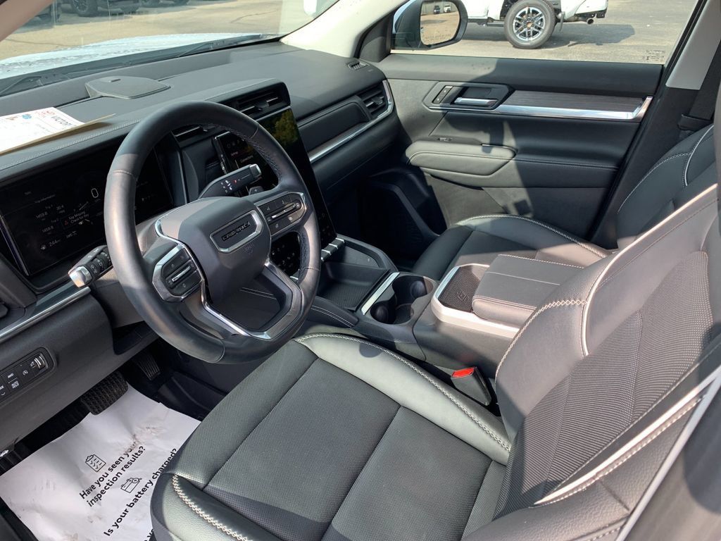Used 2026 GMC Terrain Denali w/ LPO, Floor Liner Package AWD/4WD image 11