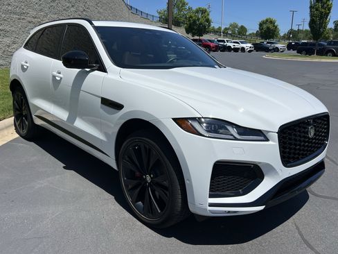 Certified 2026 Jaguar F-PACE R-Dynamic S AWD/4WD image 9