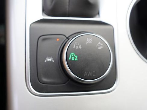 Used 2025 Chevrolet Blazer LT AWD/4WD image 30