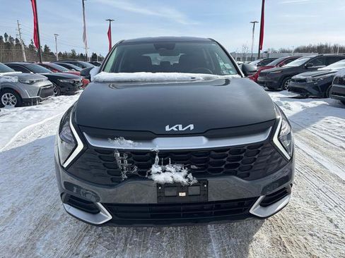 Certified 2023 Kia Sportage LX image 3