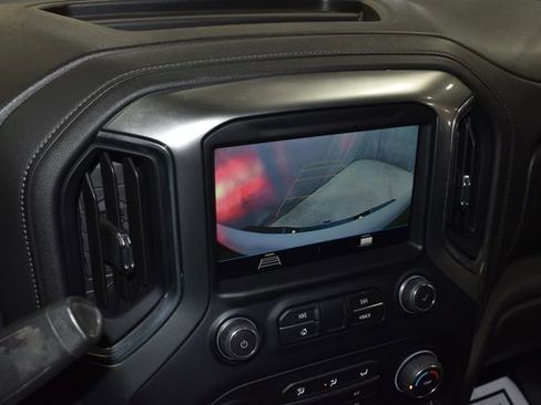 Used 2021 Chevrolet Silverado 2500 LT image 16