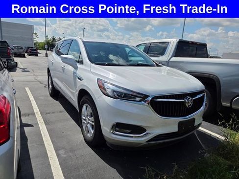 Used 2018 Buick Enclave Essence w/ Trailering Package FWD image 1