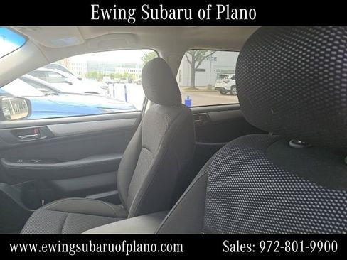 Used 2018 Subaru Outback 2.5i Premium image 6