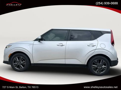Used 2020 Kia Soul EX FWD image 1