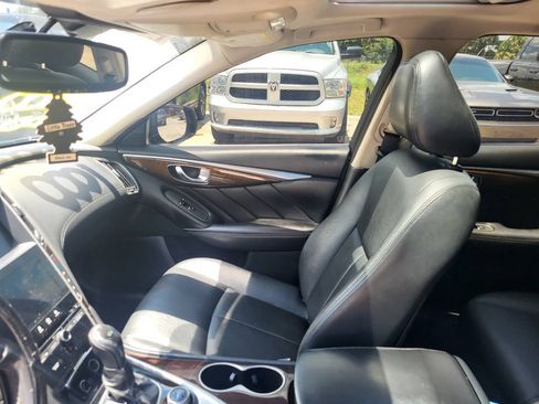 Used 2018 INFINITI Q50 Luxe RWD image 11