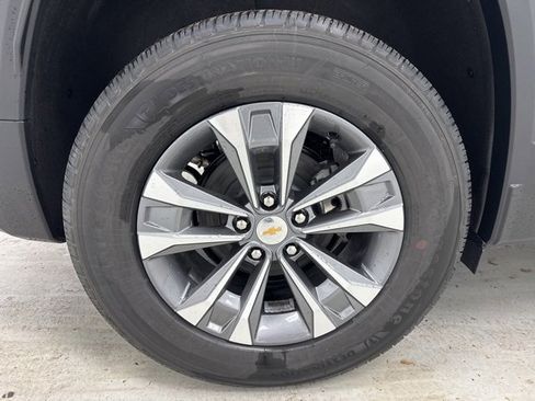 New 2026 Chevrolet Equinox LT w/ Convenience Package II image 34