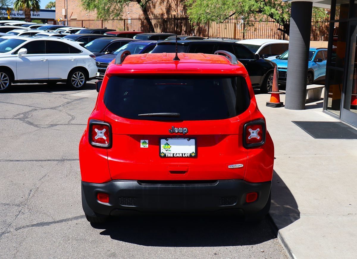 Used 2019 Jeep Renegade Latitude FWD image 10