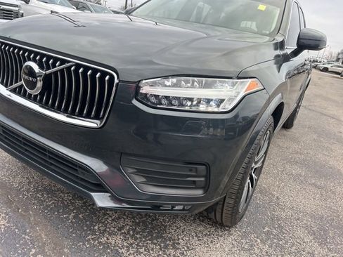 Used 2021 Volvo XC90 T6 Momentum w/ Protection Package Premier image 9