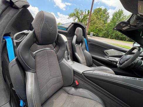 Used 2023 Chevrolet Corvette Z06 RWD image 26