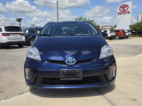 Used 2012 Toyota Prius Three FWD image 2
