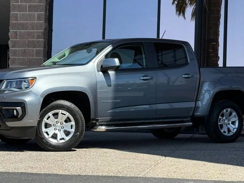 Used 2021 Chevrolet Colorado LT w/ LT Convenience Package image 3