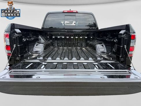 Certified 2025 Nissan Frontier PRO-4X AWD/4WD image 18