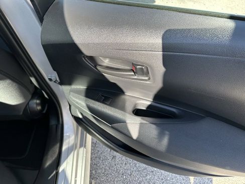 Used 2023 Toyota Corolla LE image 17