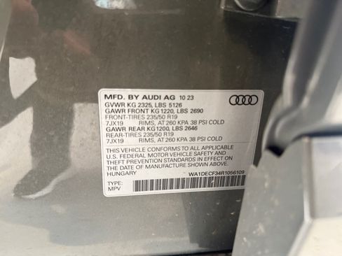 Used 2024 Audi Q3 2.0T Premium AWD/4WD image 25