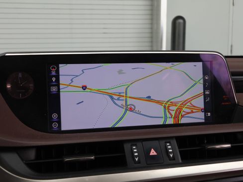 Used 2019 Lexus ES 350 Ultra Luxury w/ Accessory Package 2 image 24