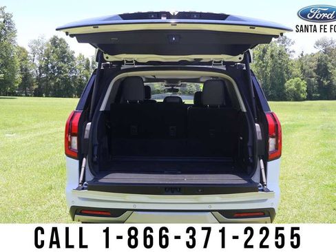 Used 2025 Ford Expedition Platinum AWD/4WD image 26
