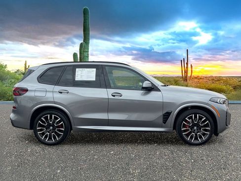 Used 2026 BMW X5 sDrive40i w/ M Sport Package RWD image 6