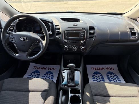 Used 2017 Kia Forte LX image 16