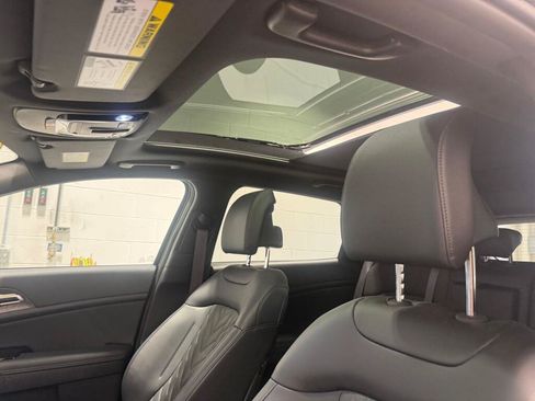 Used 2025 Kia Sportage X-Line Prestige AWD/4WD image 23