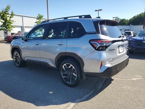 Certified 2025 Subaru Forester Premium w/ Protection Package (1PH) AWD/4WD image 5