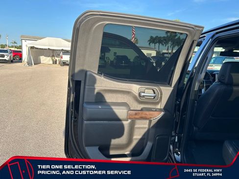 Used 2021 GMC Sierra 1500 SLT w/ SLT Premium Package RWD image 26