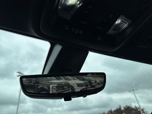 Used 2024 Cadillac XT6 Sport w/ Technology Package image 30