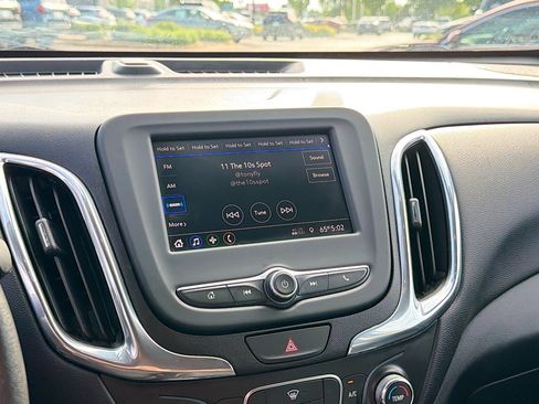 Used 2020 Chevrolet Equinox LT AWD/4WD image 10