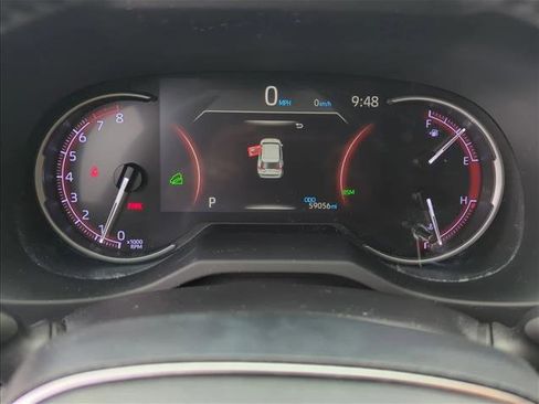 Used 2019 Toyota RAV4 Limited image 10