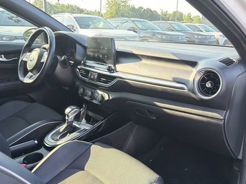 Used 2021 Kia Forte GT-Line w/ GT-Line Premium Package FWD image 18