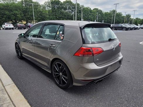 Used 2017 Volkswagen Golf R 4-Door AWD/4WD image 9