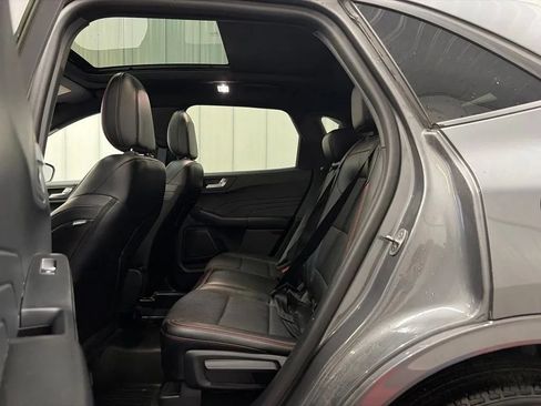 Used 2023 Ford Escape ST-Line Select AWD/4WD image 14