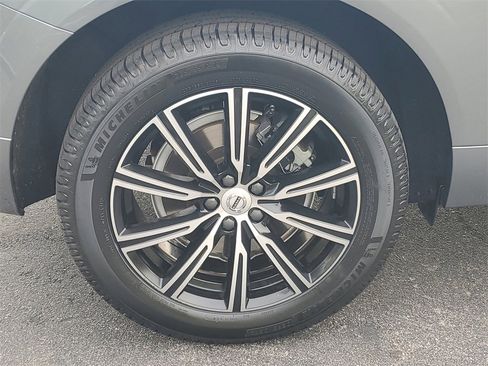 Used 2020 Volvo XC60 T6 Inscription image 7