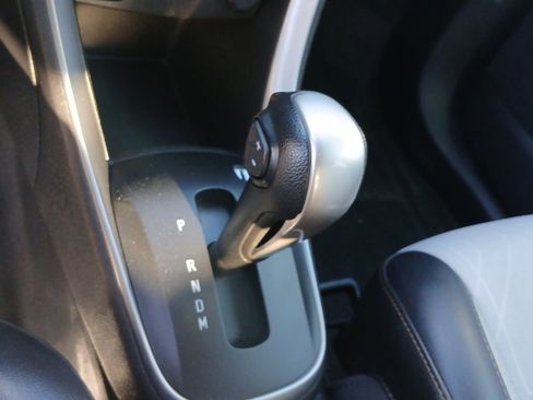 Used 2018 Chevrolet Trax LT w/ LT Convenience Package image 14