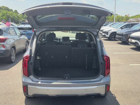 Used 2023 Kia Telluride LX AWD/4WD image 33
