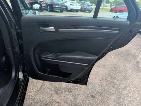 Used 2016 Chrysler 300 C w/ Safetytec Plus Group AWD/4WD image 20