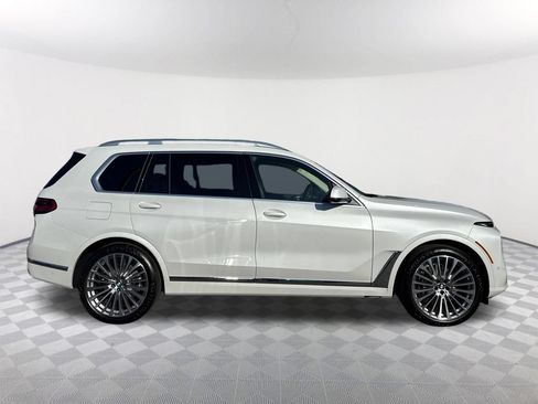 New 2027 BMW X7 xDrive40i w/ Premium Package AWD/4WD image 3