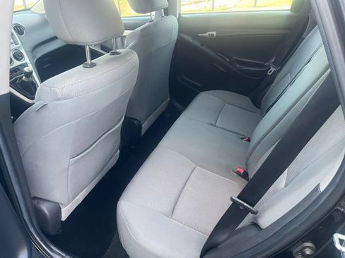 Used 2010 Toyota Matrix FWD image 10