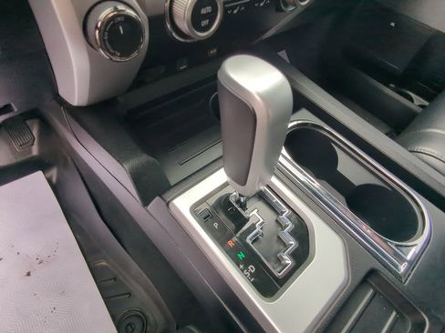 Used 2018 Toyota Tundra Limited w/ Limited Premium Package AWD/4WD image 21