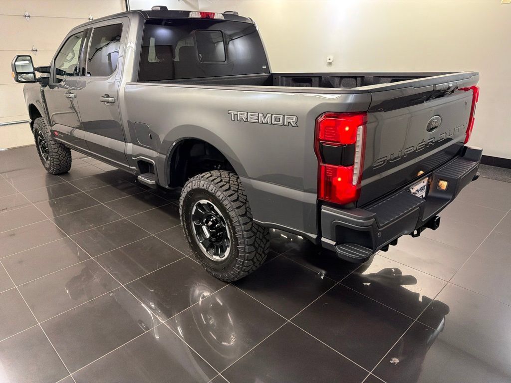 New 2026 Ford F250 Lariat w/ Tremor Off-Road Package AWD/4WD image 4