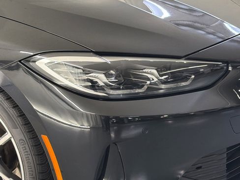 Used 2022 BMW 430i Coupe w/ Convenience Package RWD image 10
