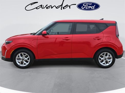 Used 2025 Kia Soul LX w/ LX Technology Package image 8