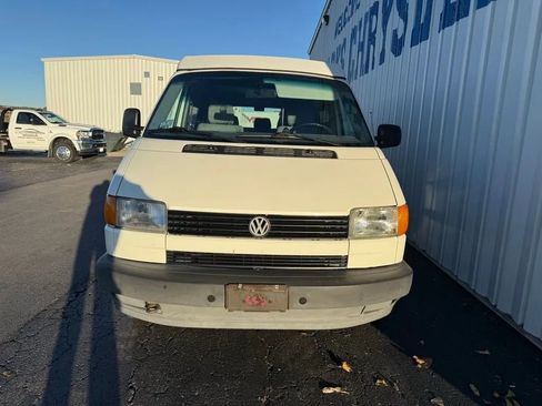 Used 1995 Volkswagen Eurovan Camper image 2