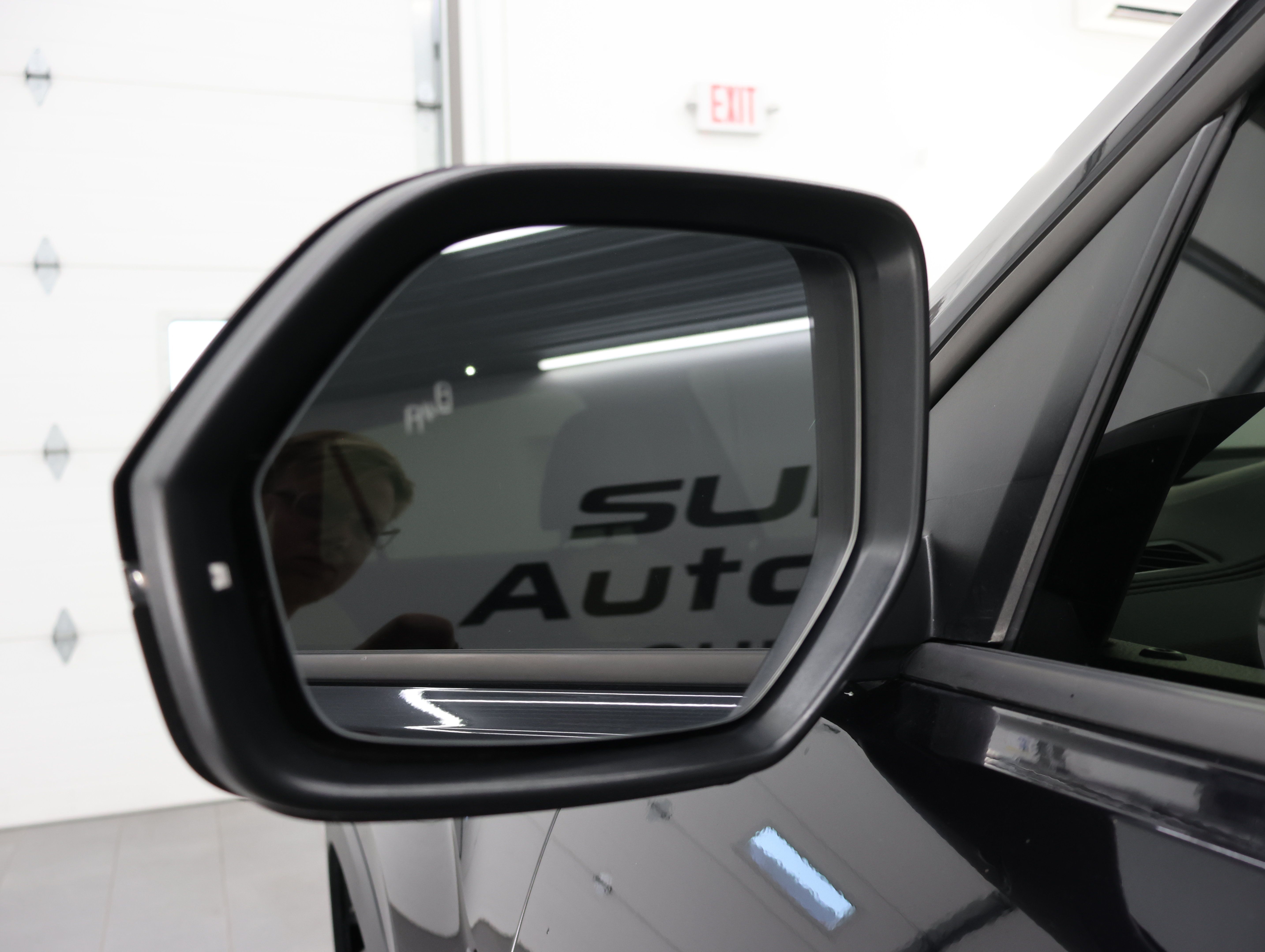 Used 2023 Volkswagen Atlas Cross Sport SEL R-Line AWD/4WD image 40