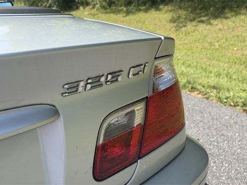 Used 2002 BMW 325Ci Convertible RWD image 8